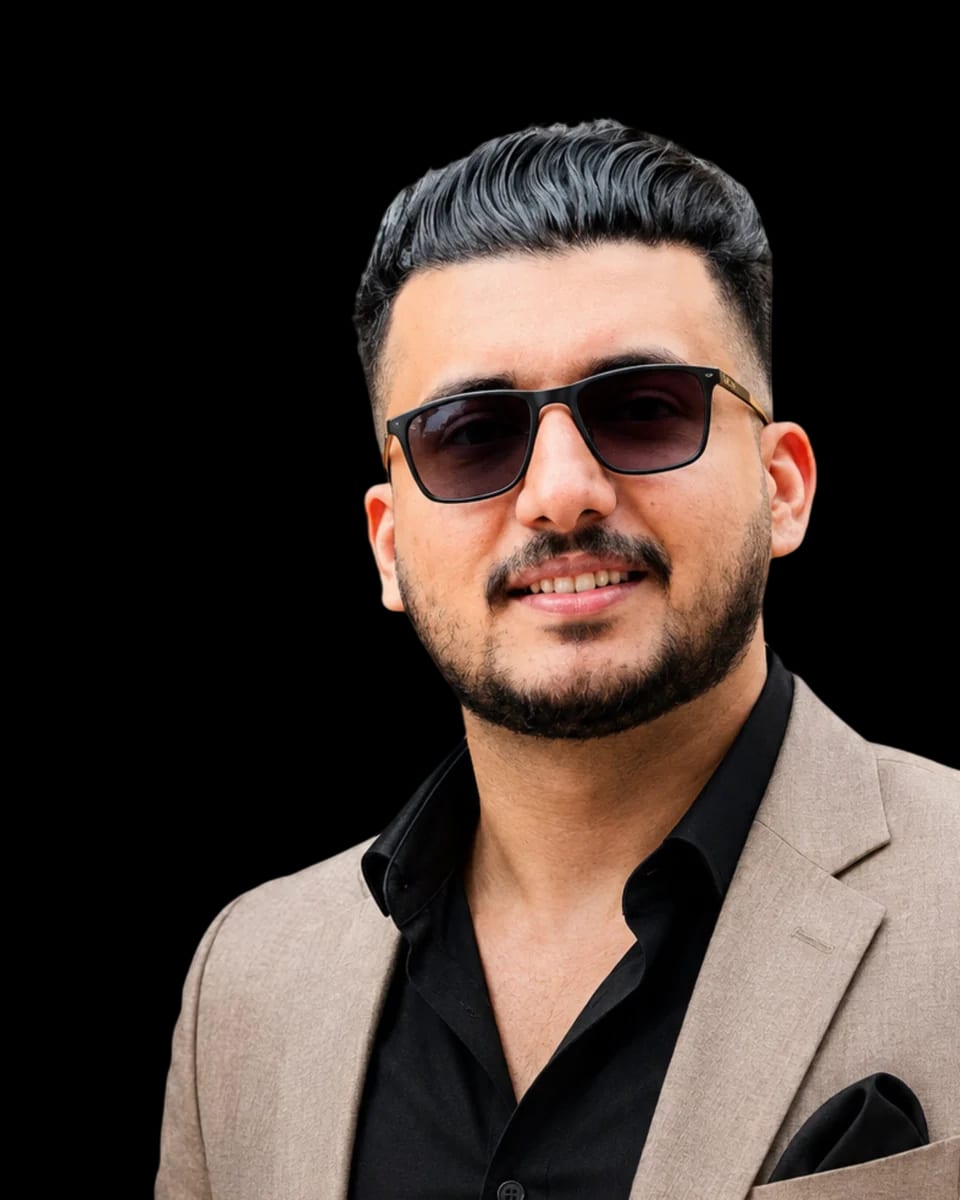 Ishak, CEO of Startex Hub